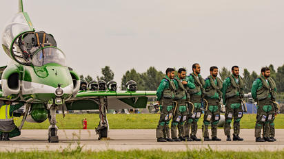 - - Saudi Arabia - Air Force: Saudi Hawks - Airport Overview - People, Pilot