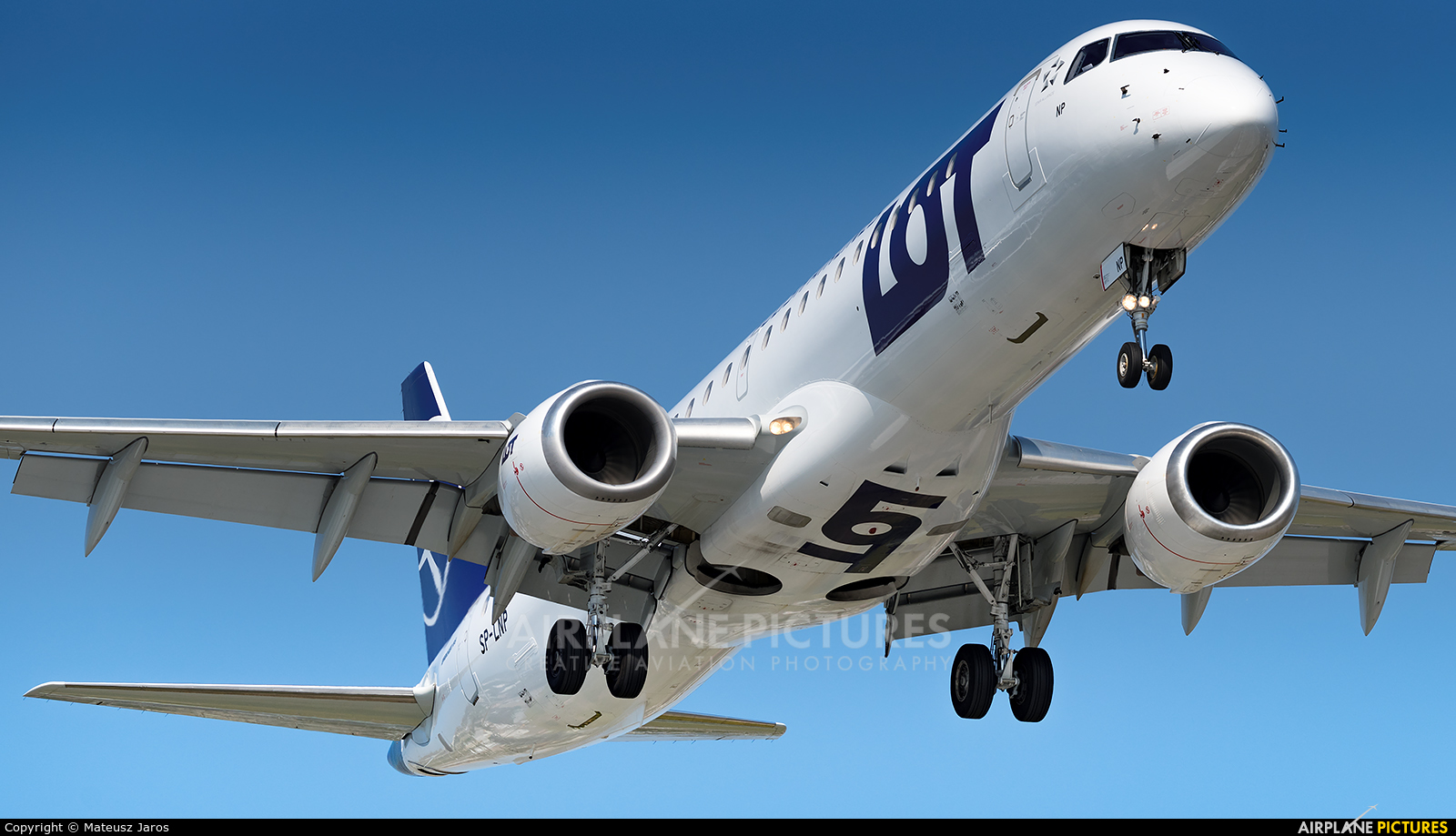 LOT - Polish Airlines SP-LNP aircraft at Warsaw - Frederic Chopin
