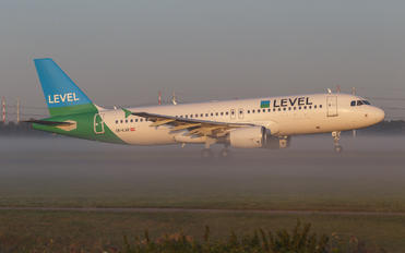 OE-LVR - LEVEL Airbus A320