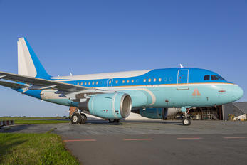 B-6186 - Private Airbus A318