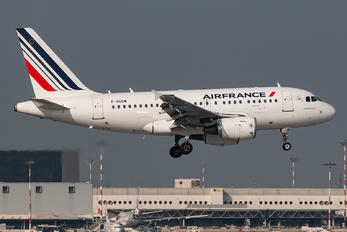 F-GUGM - Air France Airbus A318
