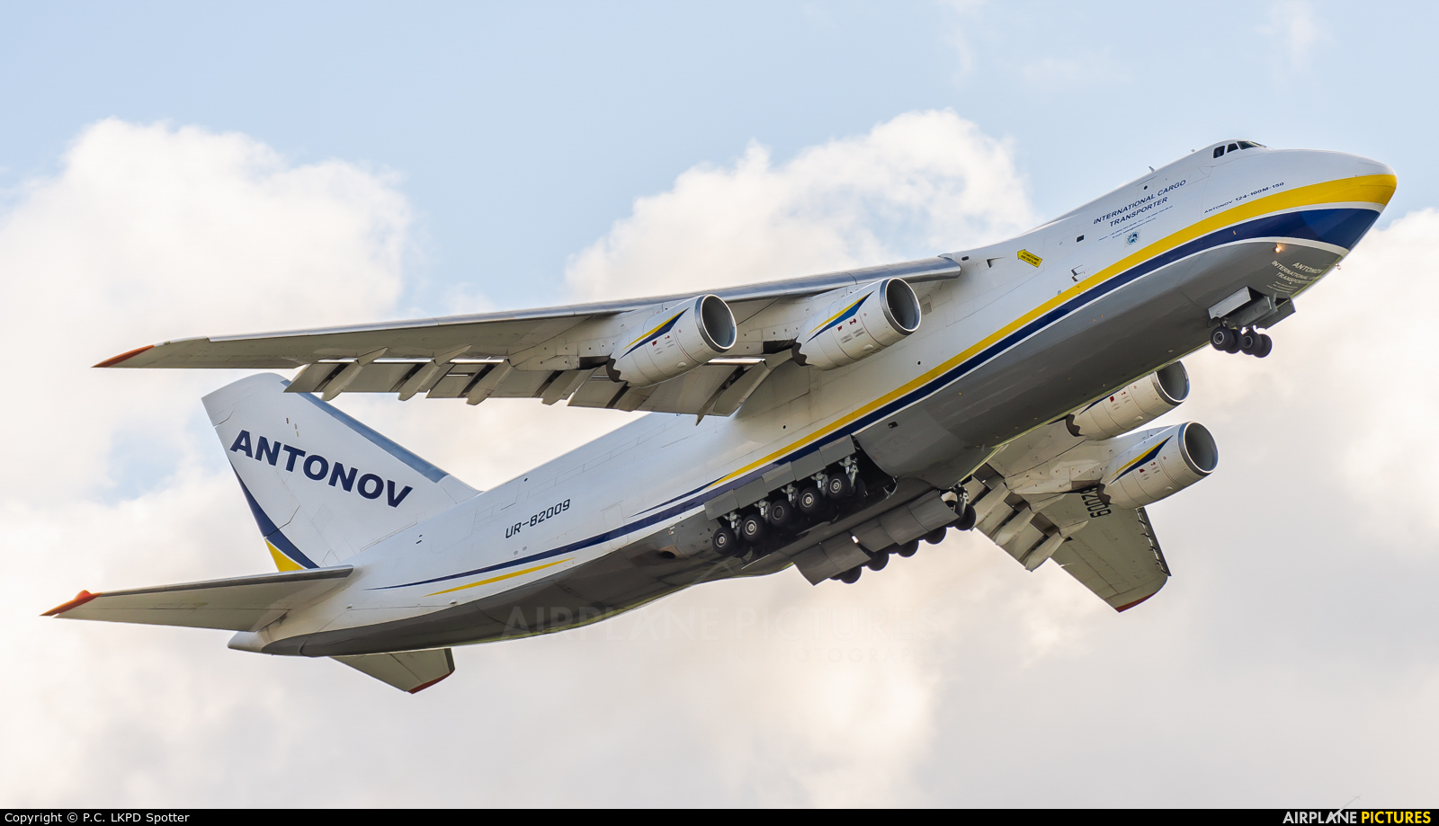 Antonov Airlines /  Design Bureau UR-82009 aircraft at Pardubice