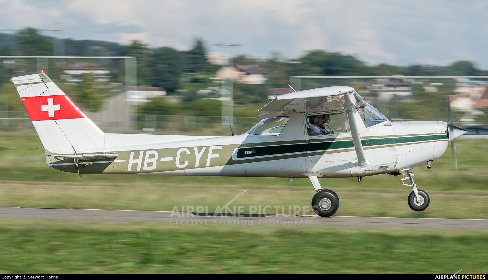 Private HB-CYF aircraft at Lausanne - La Blécherette