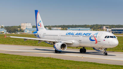 VQ-BKJ - Ural Airlines Airbus A321