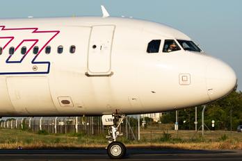 HA-LXB - Wizz Air Airbus A321