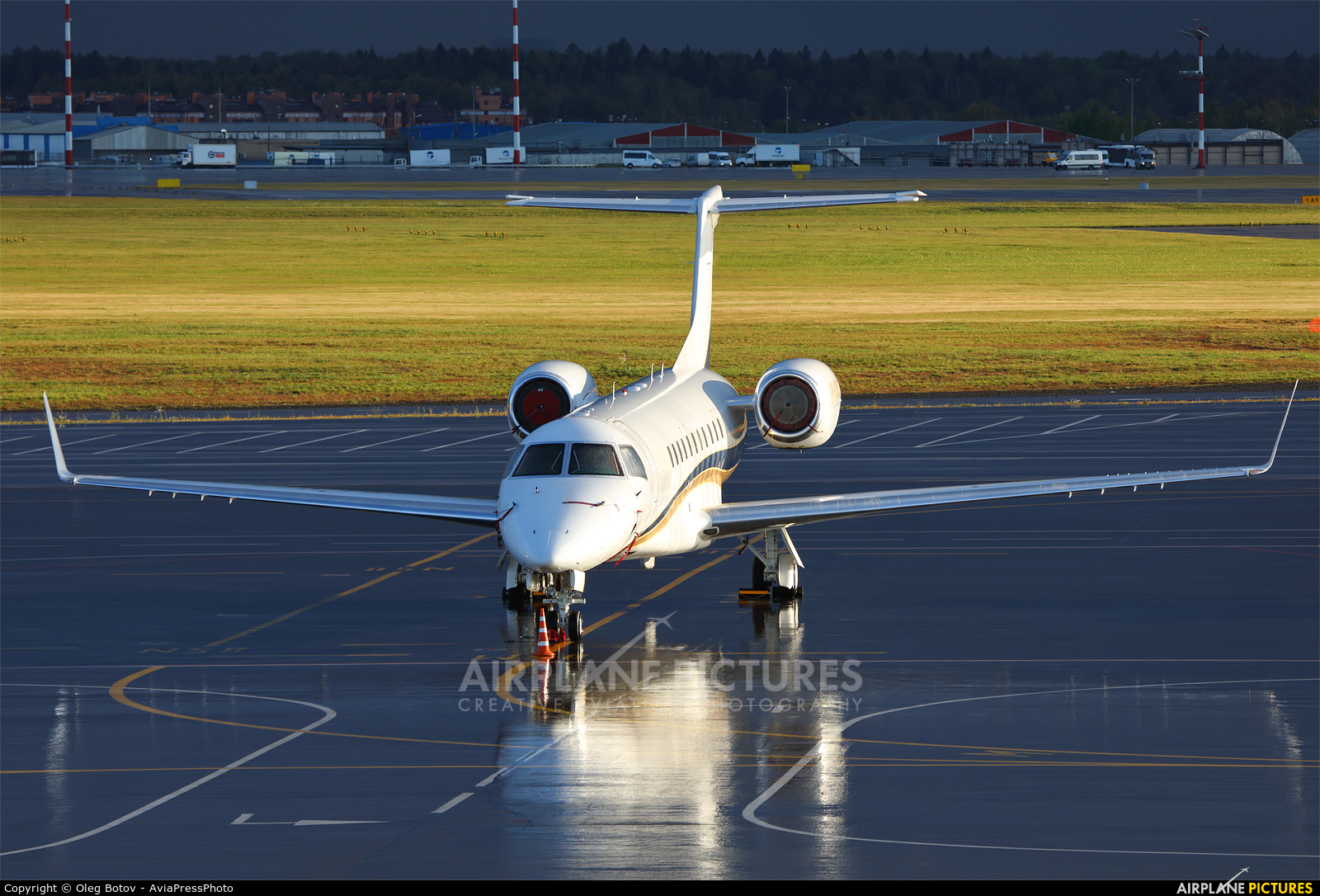 Private P4-MSG aircraft at Moscow - Sheremetyevo