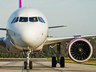 HA-LVF - Wizz Air Airbus A321 NEO