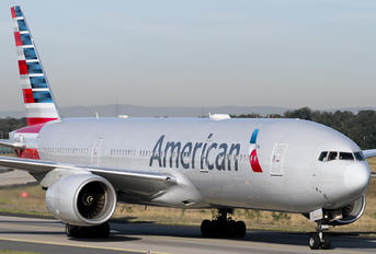 N779AN - American Airlines Boeing 777-200ER