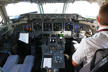 EI-EXJ - Volotea Airlines Boeing 717