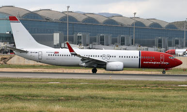 EI-FJM - Norwegian Air International Boeing 737-800