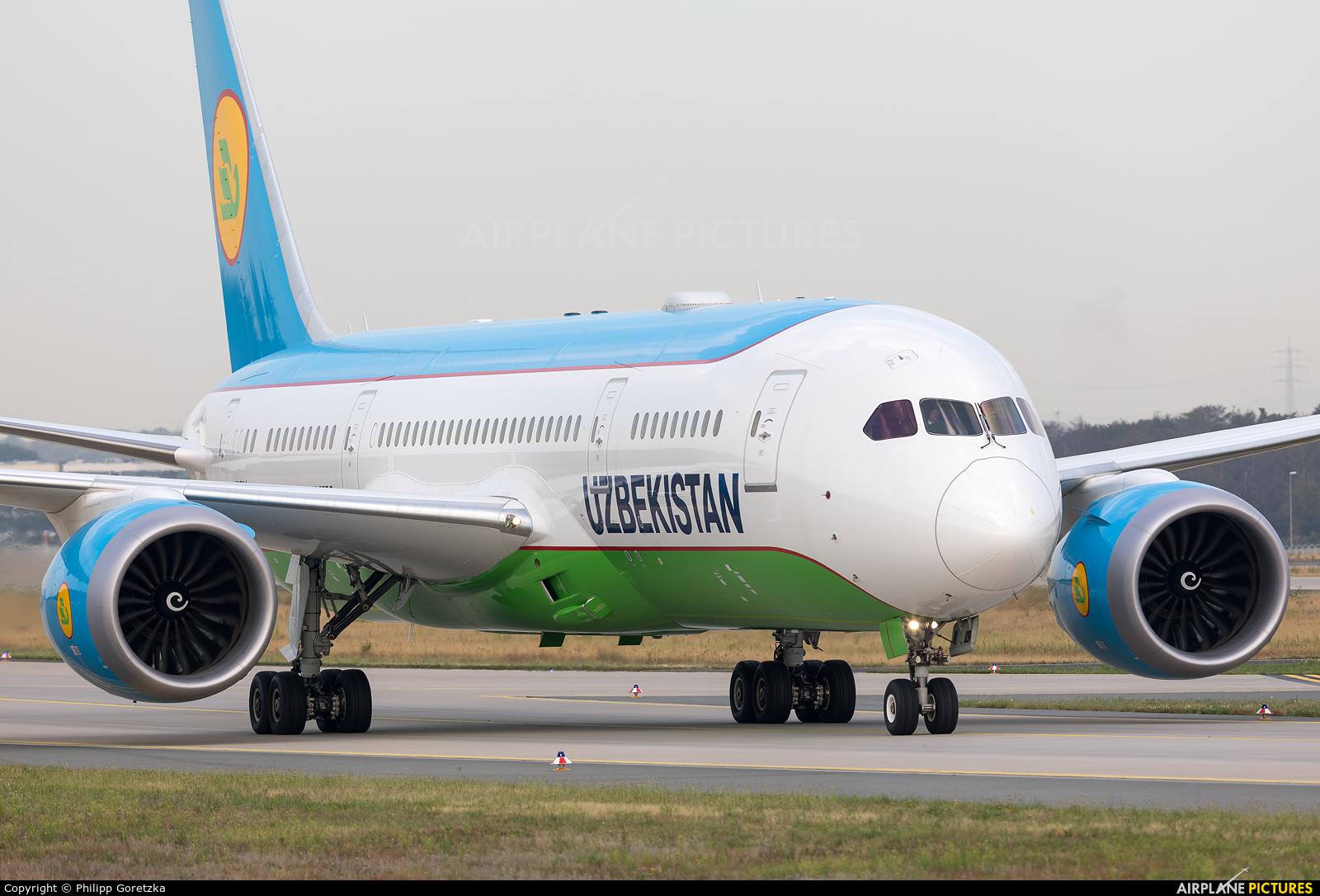Uzbekistan Airways UK78704 aircraft at Frankfurt