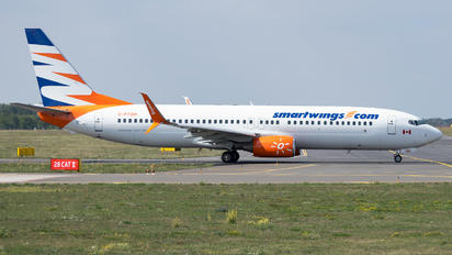 C-FTOH - SmartWings Boeing 737-800