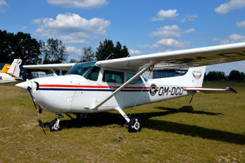 OM-DCD - Aeroklub Dubnica nad Vahom Cessna 172 Skyhawk (all models except RG)