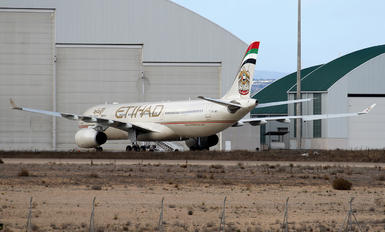 A6-AFC - Etihad Airways Airbus A330-300