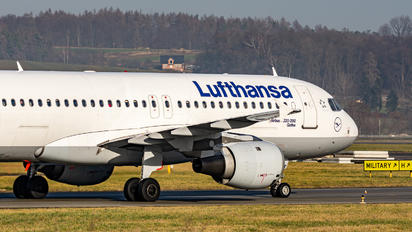 D-AIQT - Lufthansa Airbus A320