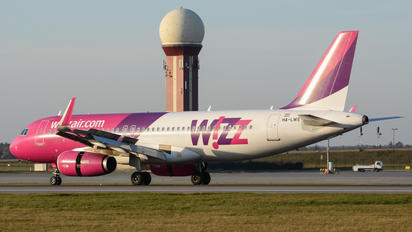 HA-LWS - Wizz Air Airbus A320