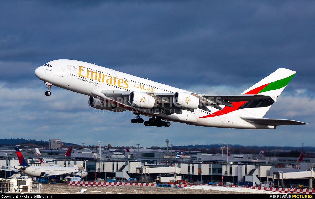 Emirates Airlines A6-EEN aircraft at London - Heathrow