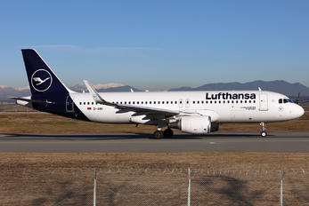 D-AIWI - Lufthansa Airbus A320
