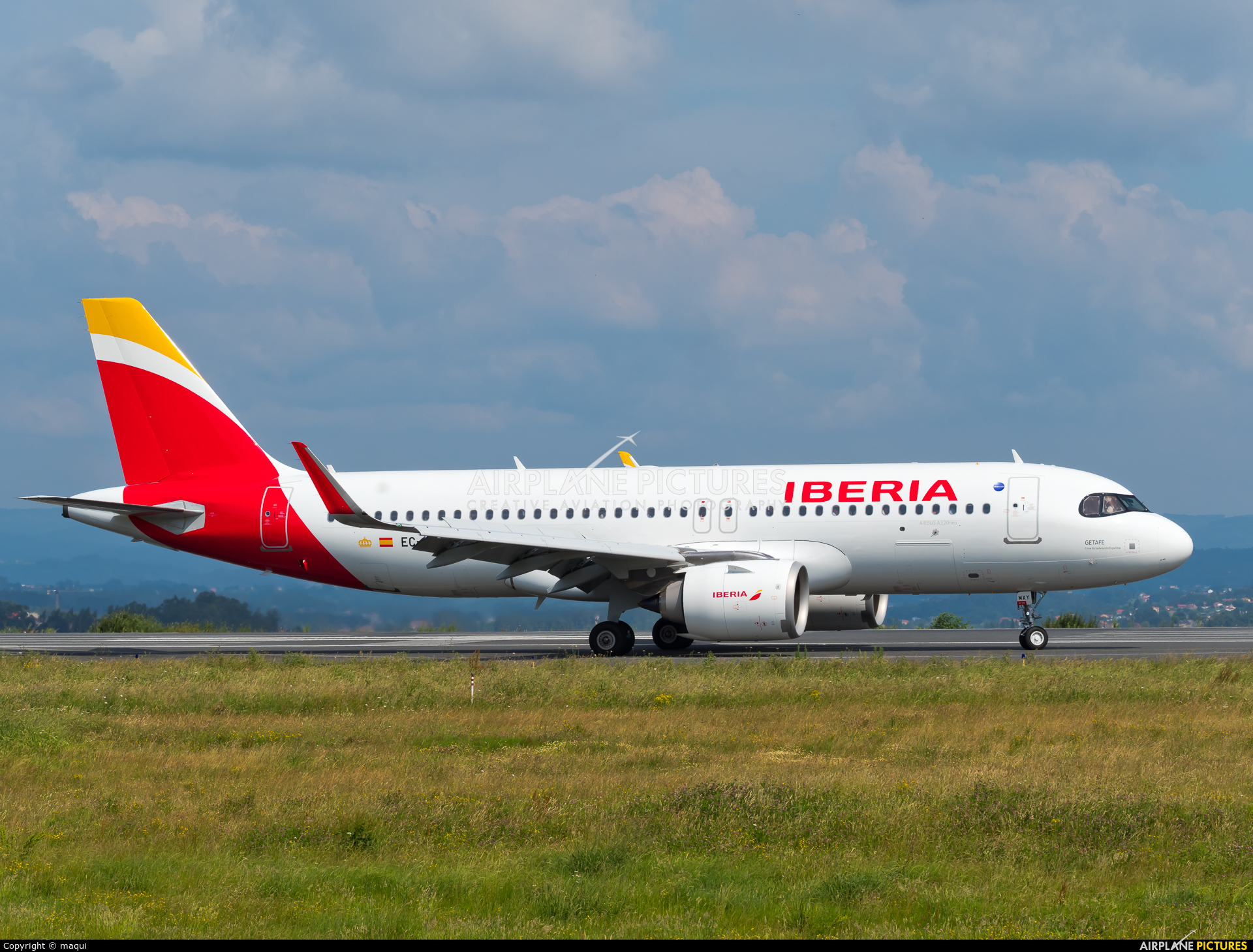 Iberia EC-MXY aircraft at La Coruña