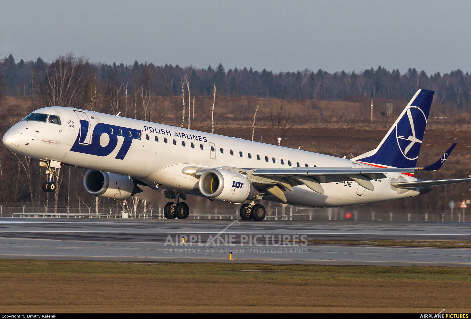 LOT - Polish Airlines SP-LNE aircraft at Moscow - Sheremetyevo
