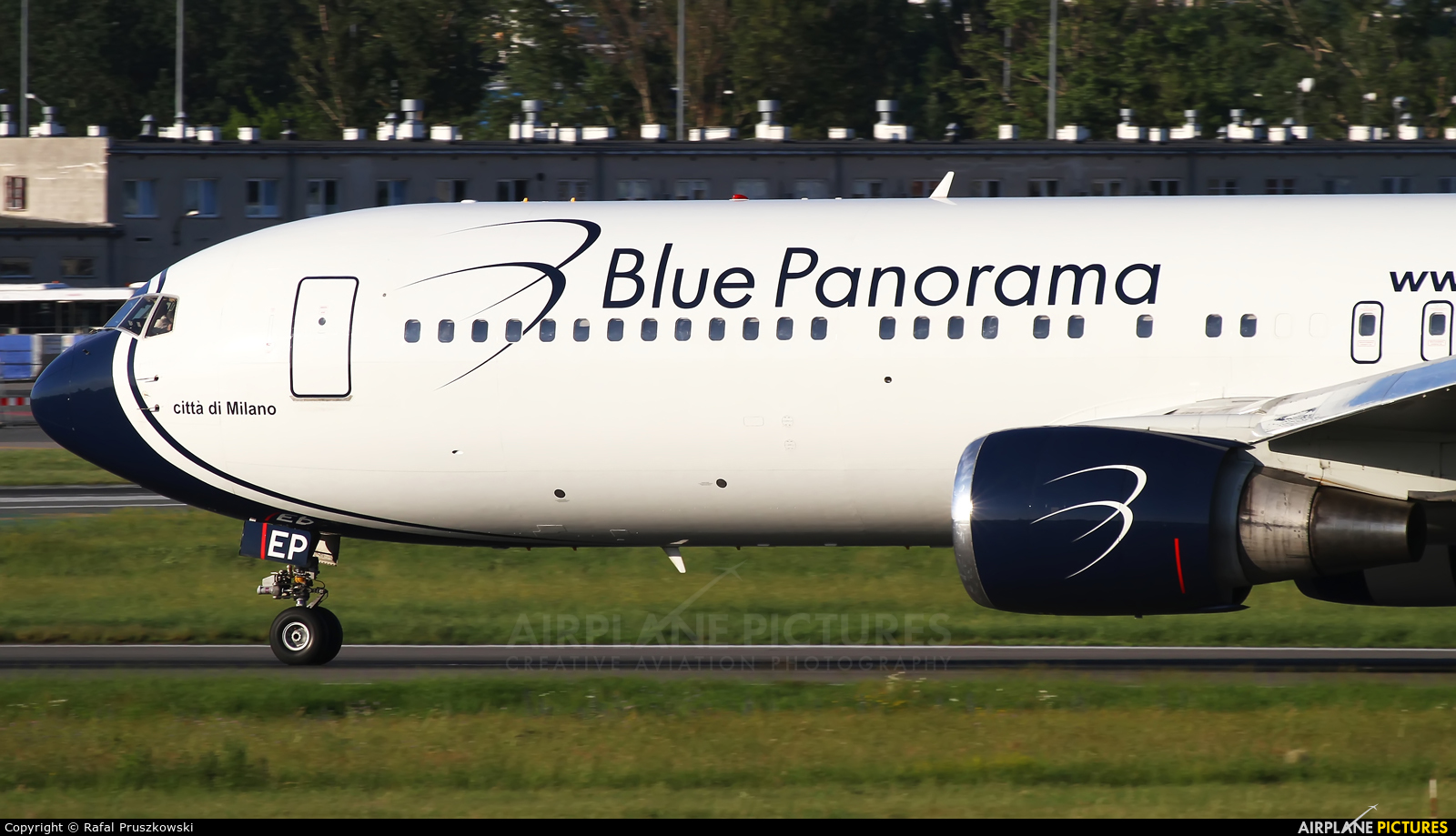 Blue Panorama Airlines EI-GEP aircraft at Warsaw - Frederic Chopin