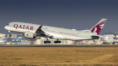 A7-ALQ - Qatar Airways Airbus A350-900