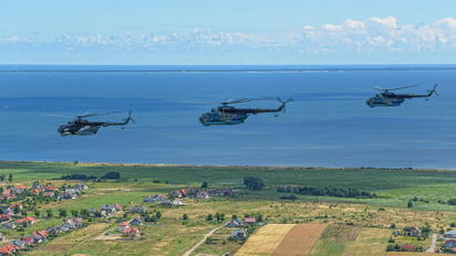- - Poland - Navy Mil Mi-14PL