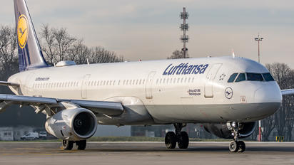 D-AIDM - Lufthansa Airbus A321
