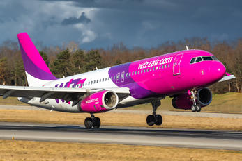 HA-LPV - Wizz Air Airbus A320