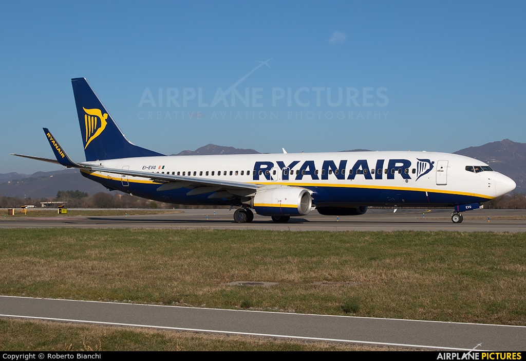 Ryanair EI-EVG aircraft at Bergamo - Orio al Serio