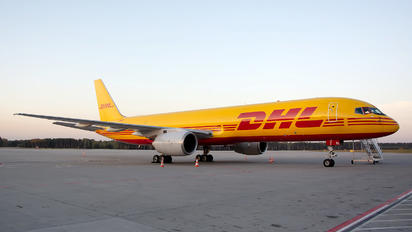 G-BMRI - DHL Cargo Boeing 757-200F