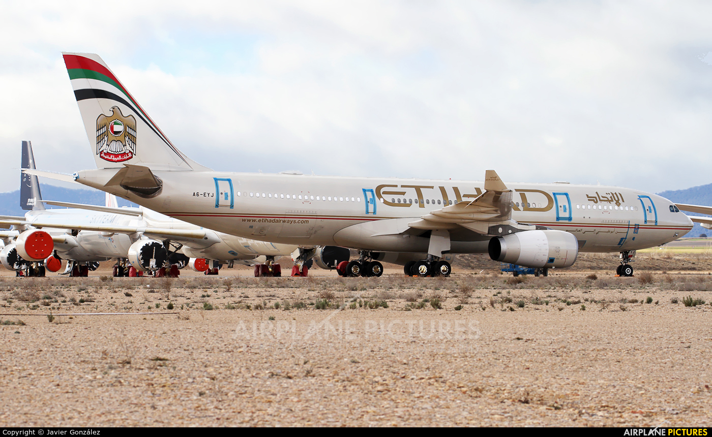 Etihad Airways A6-EYJ aircraft at Teruel