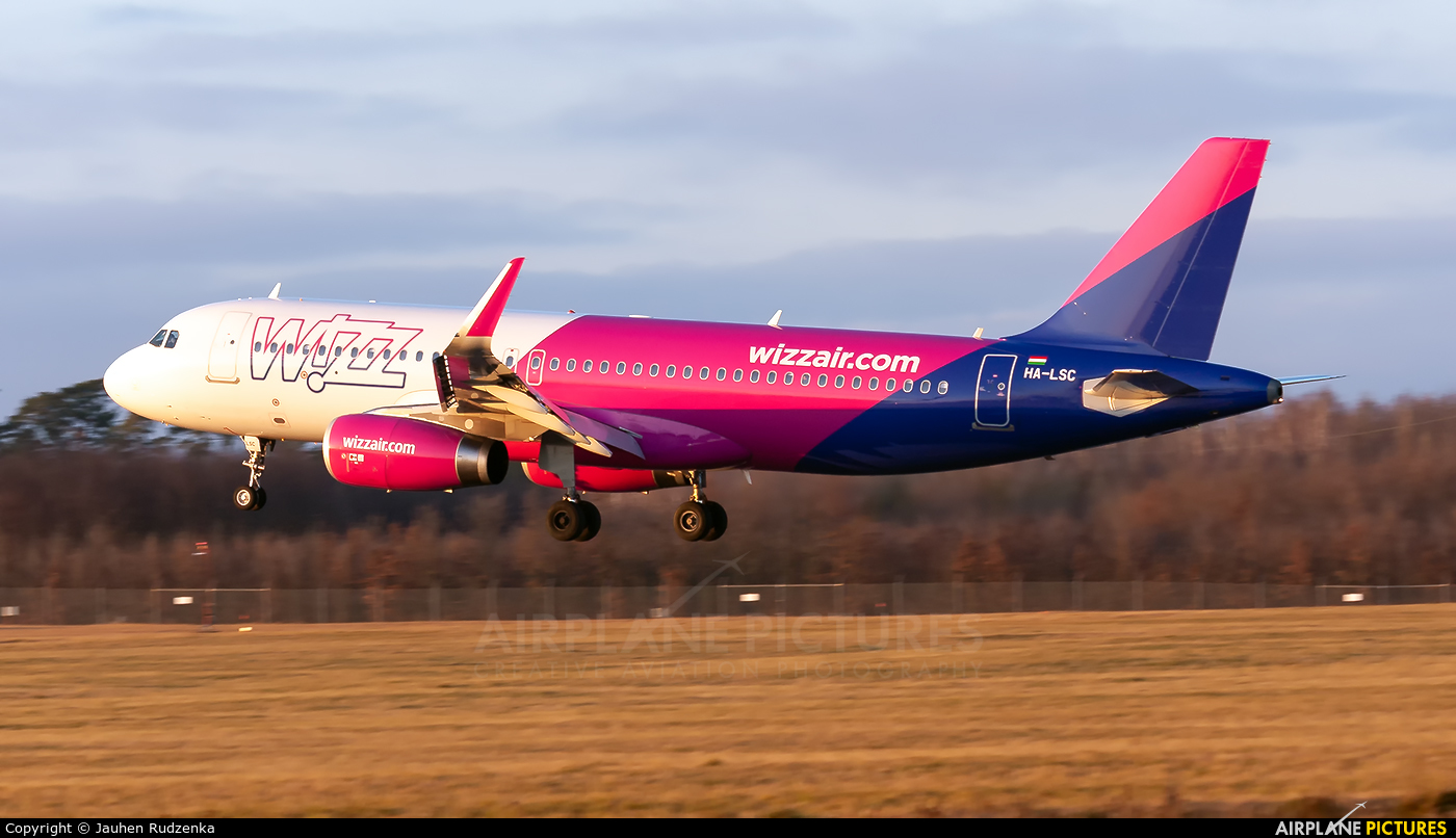 Wizz Air HA-LSC aircraft at Lublin
