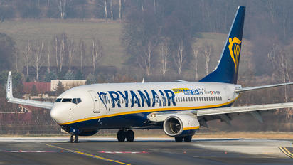 EI-EMK - Ryanair Boeing 737-800