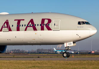 A7-BED - Qatar Airways Boeing 777-300ER