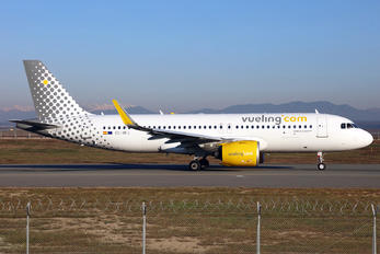 EC-NFJ - Vueling Airlines Airbus A320 NEO