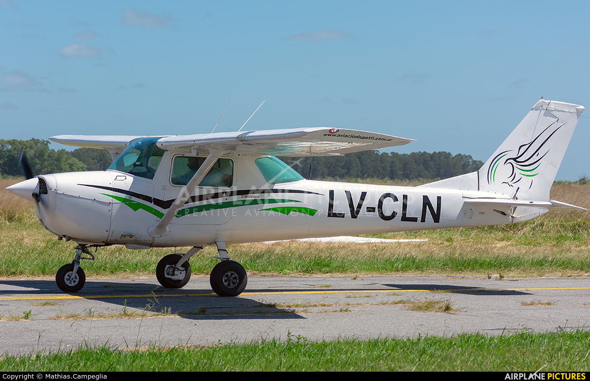 Private LV-CLN aircraft at Santa Teresita