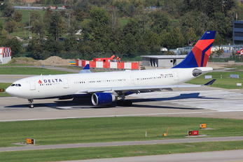 N860NW - Delta Air Lines Airbus A330-200