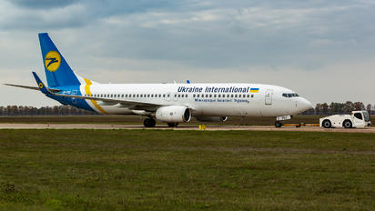 UR-PSZ - Ukraine International Airlines Boeing 737-86J
