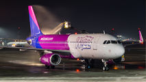 HA-LYR - Wizz Air Airbus A320 aircraft