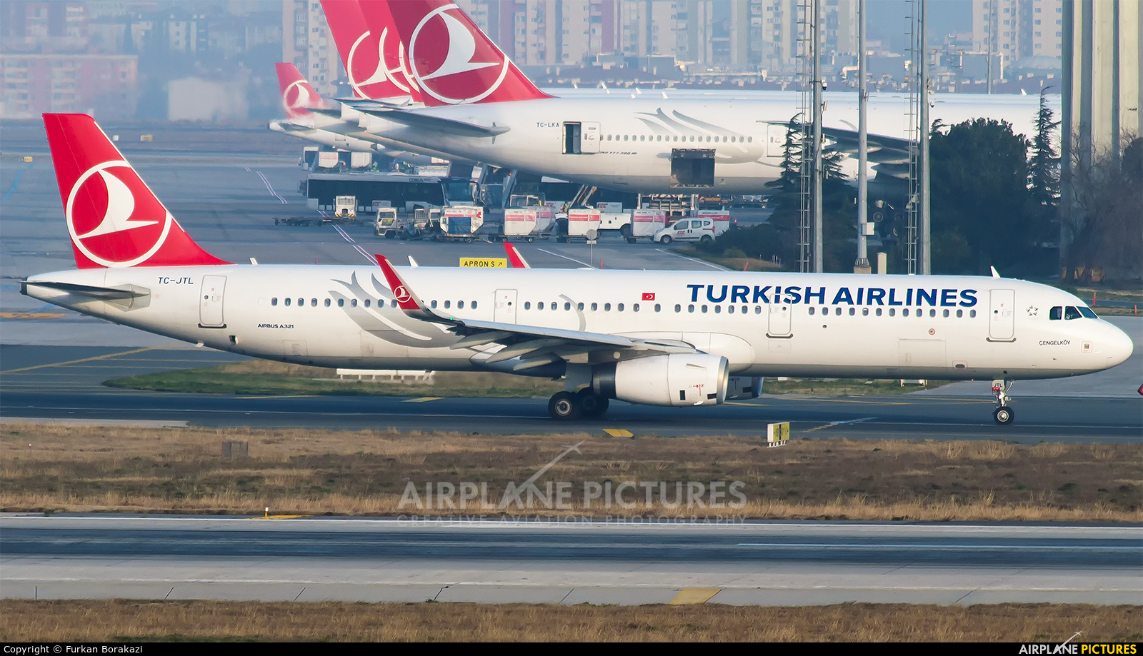 Turkish Airlines TC-JTL aircraft at Istanbul - Ataturk