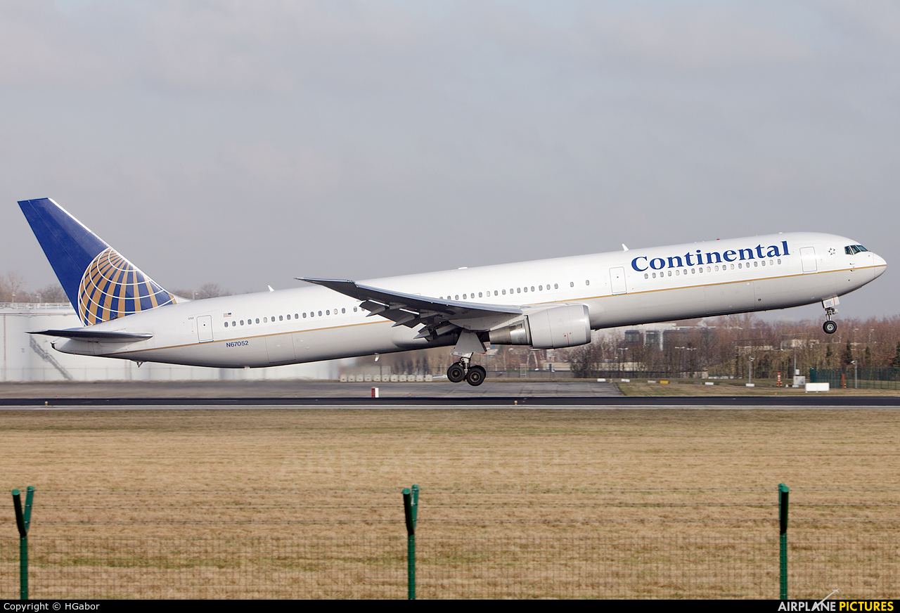 Continental Airlines N67052 aircraft at Brussels - Zaventem