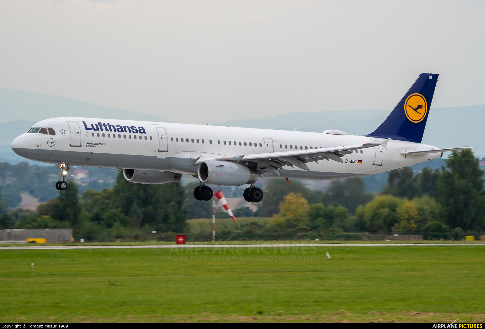 Lufthansa D-AISI aircraft at Kraków - John Paul II Intl