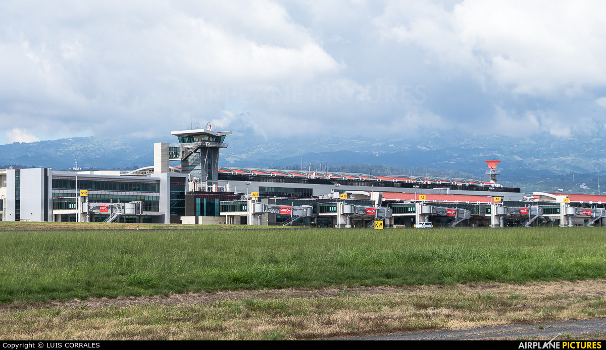- Airport Overview MROC aircraft at San Jose - Juan Santamaría Intl