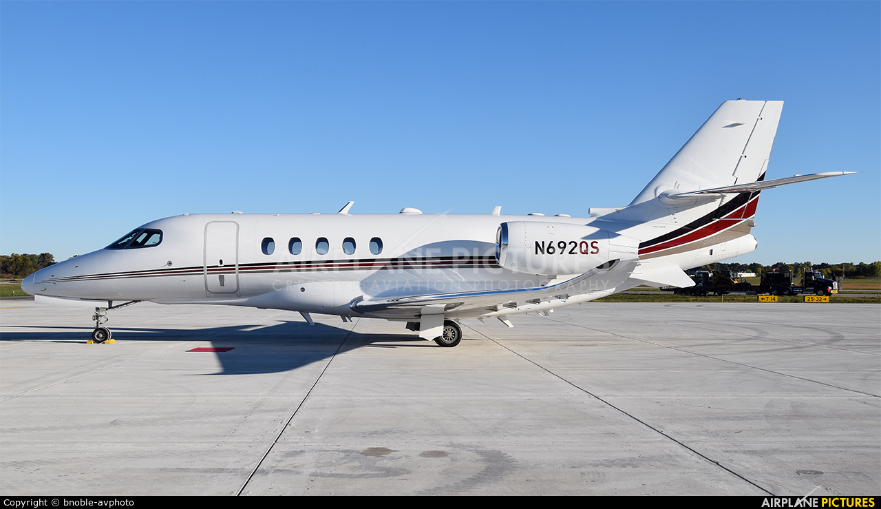 Netjets (USA) N692QS aircraft at Jackson County - Reynolds Field