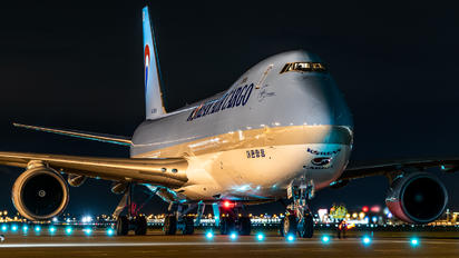 HL7624 - Korean Air Cargo Boeing 747-8F
