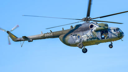 9904 - Czech - Air Force Mil Mi-171
