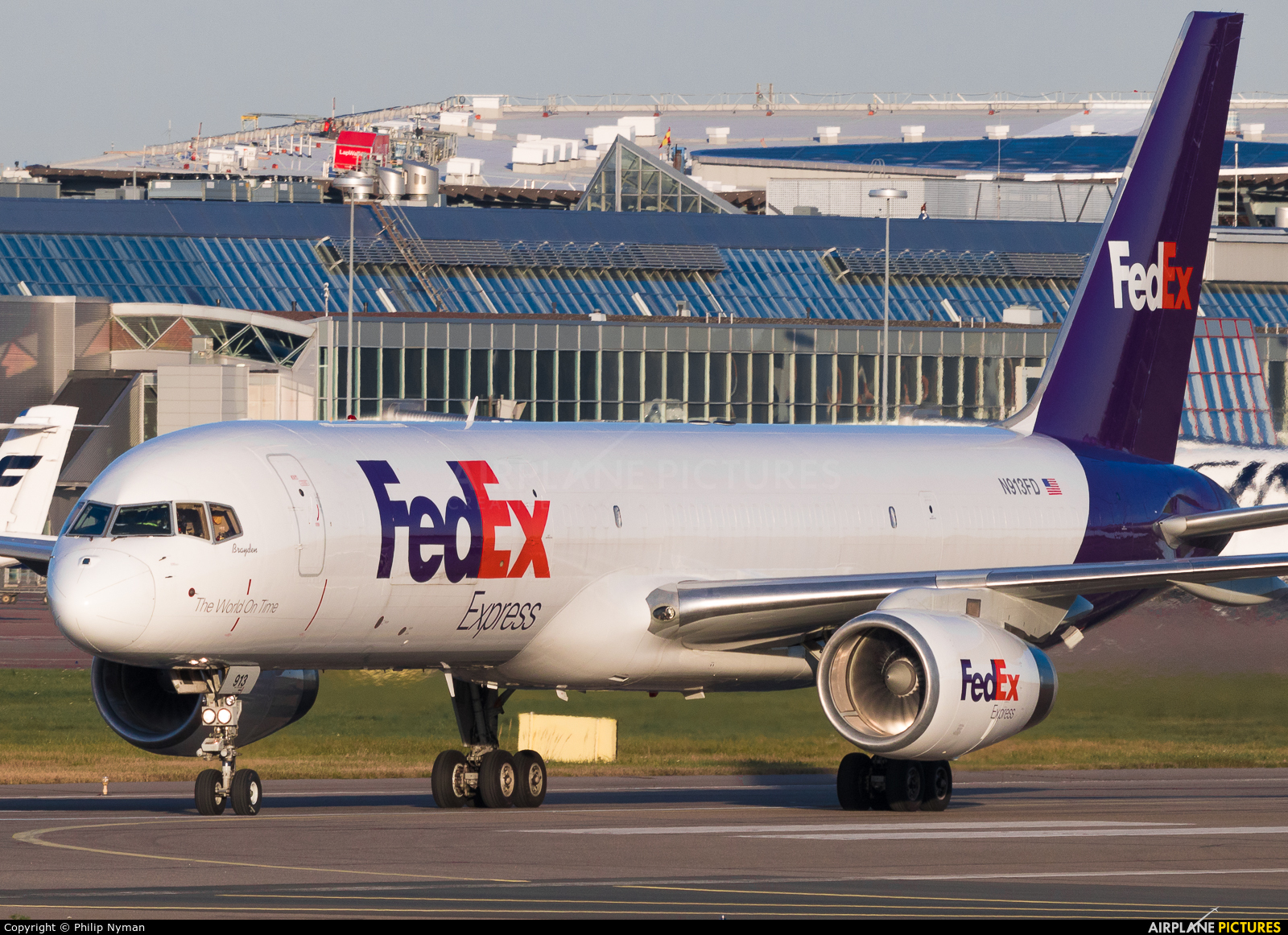 FedEx Federal Express N913FD aircraft at Helsinki - Vantaa