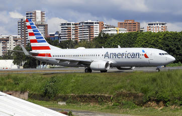 N860NN - American Airlines Boeing 737-800