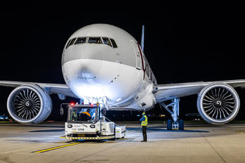A7-BBB - Qatar Airways Boeing 777-200LR